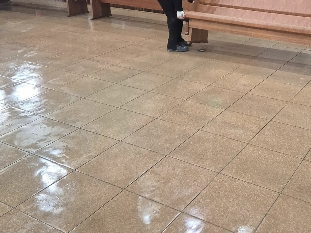 함안군 대산면 예배당 방송실 장비 주변 정밀 위생청소 사례 - 행진크린